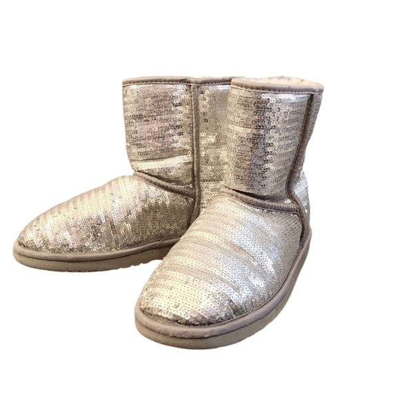 UGG Shoes - UGG Classic Short Silver Sequins Boots Size 5 Big Girl Youth Bling Sparkle Cozy